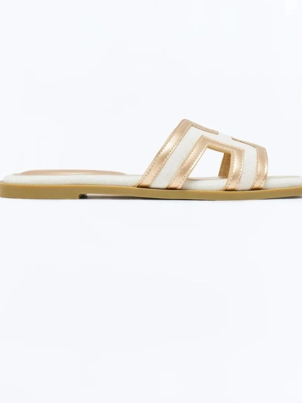 Fashionnova Endless Fun Flat Sandals - Gold (Sz 7) - Picture 2 of 7